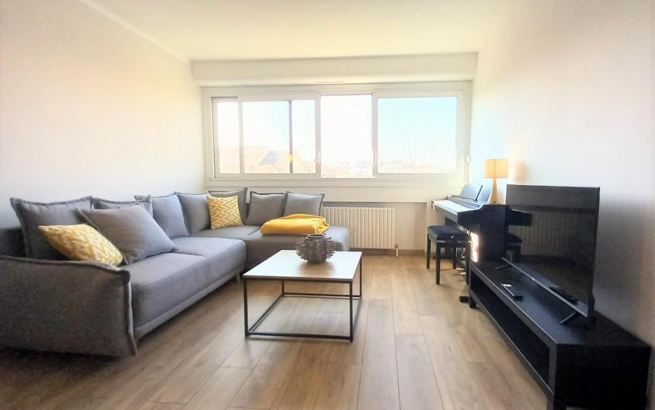 Magnifique Cocon - Metro A Republique - 2 Belles Chambres Avec Dressings - Wifi Gratuit - Netflix - Au Calme Absolu - Lumineux - Jardin Arbore Partage Dans La Residence Villeurbanne Luaran gambar